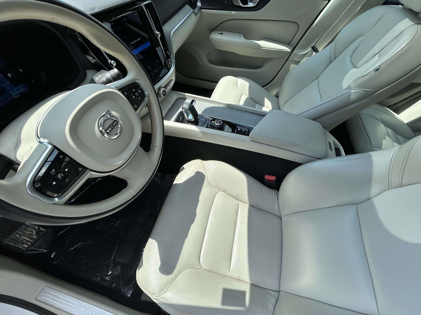 Certified 2024 Volvo S60 B5 Plus w/ Climate Package AWD/4WD image 10