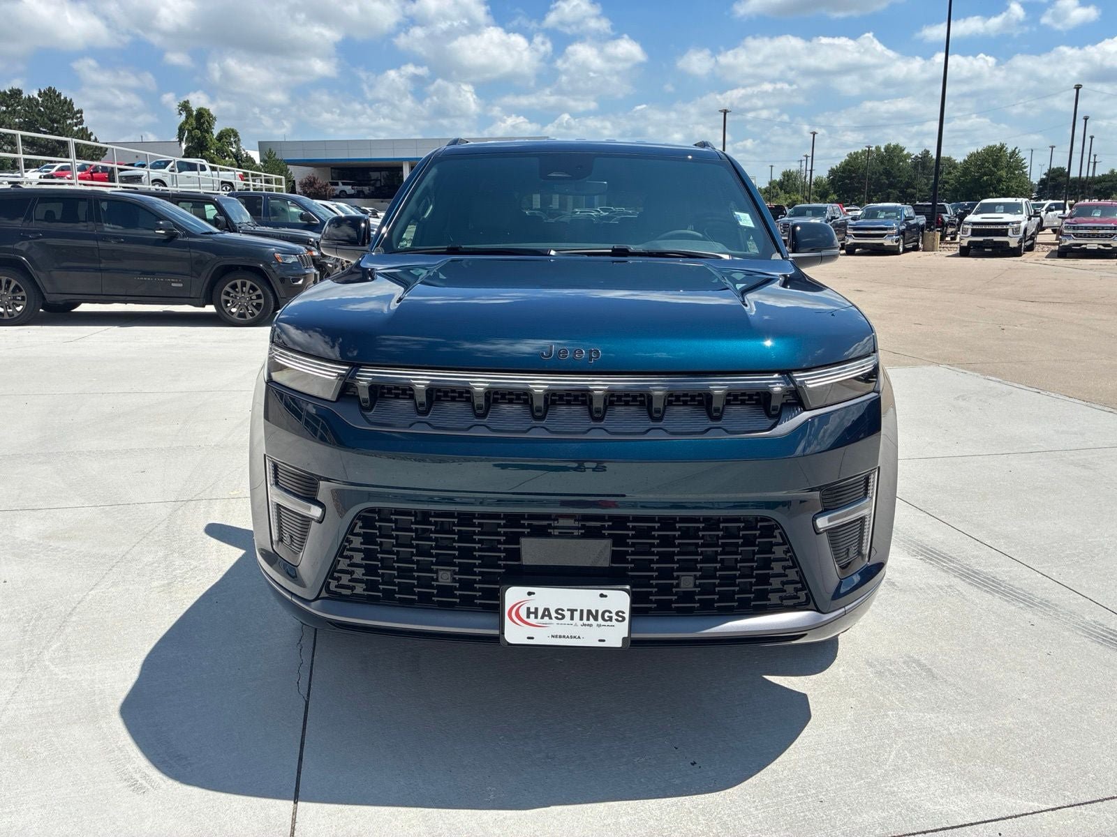 New 2026 Jeep Grand Wagoneer L Limited AWD/4WD image 11