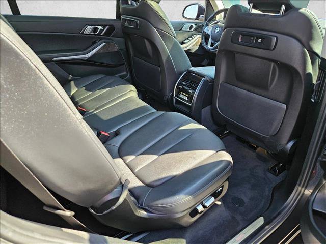 Used 2022 BMW X7 xDrive40i w/ Parking Assistance Package AWD/4WD image 20