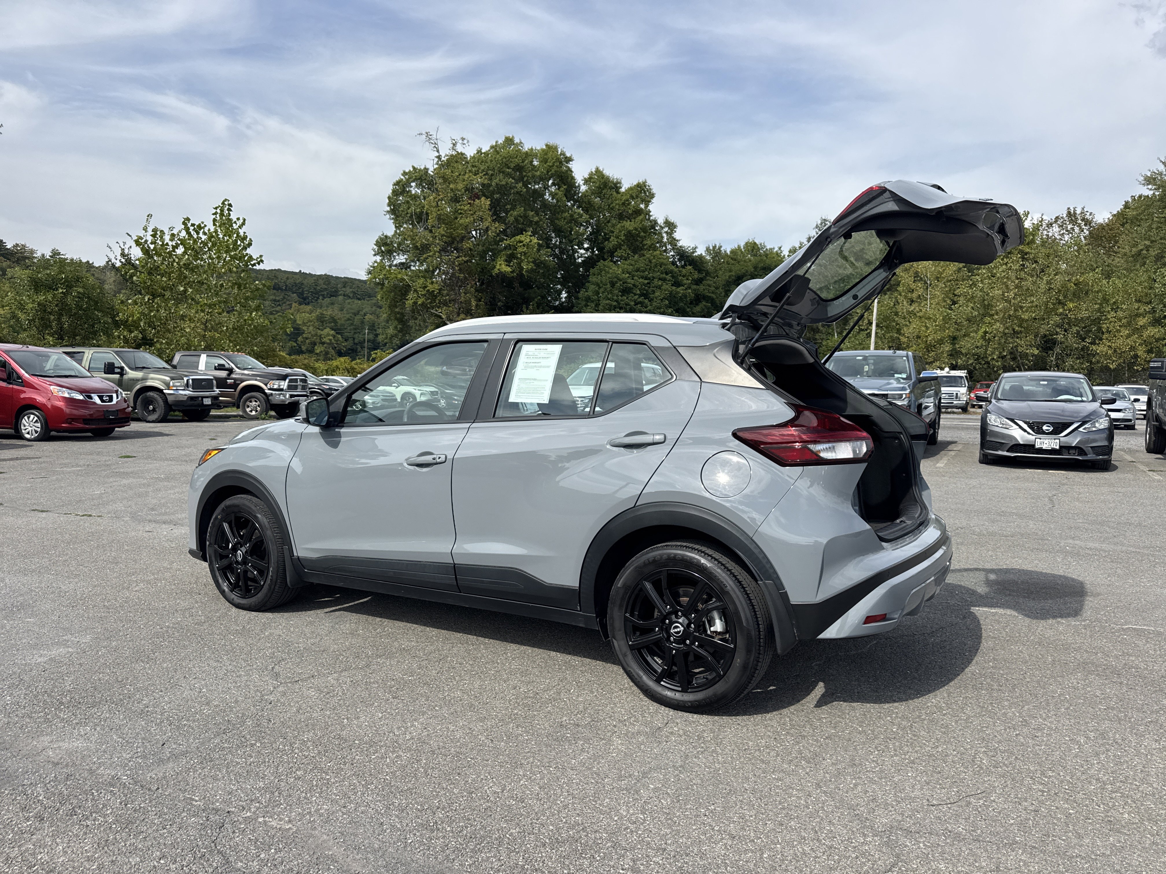 Certified 2023 Nissan Kicks SV image 29
