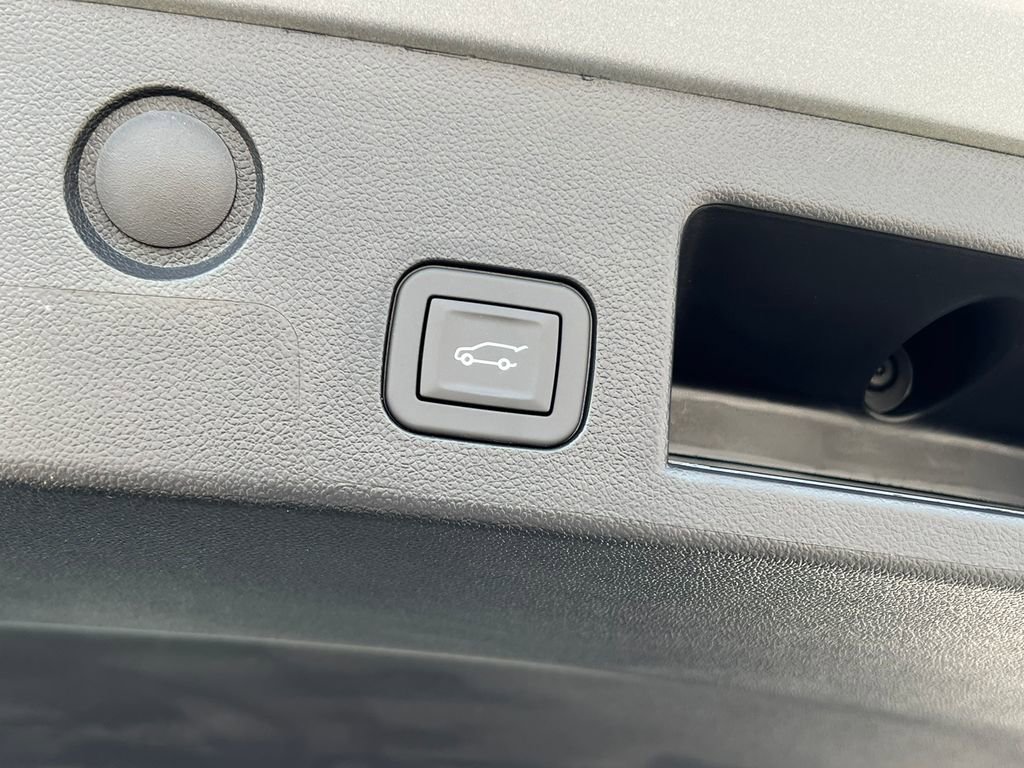 New 2026 GMC Terrain Elevation w/ Elevation Premium Package image 34