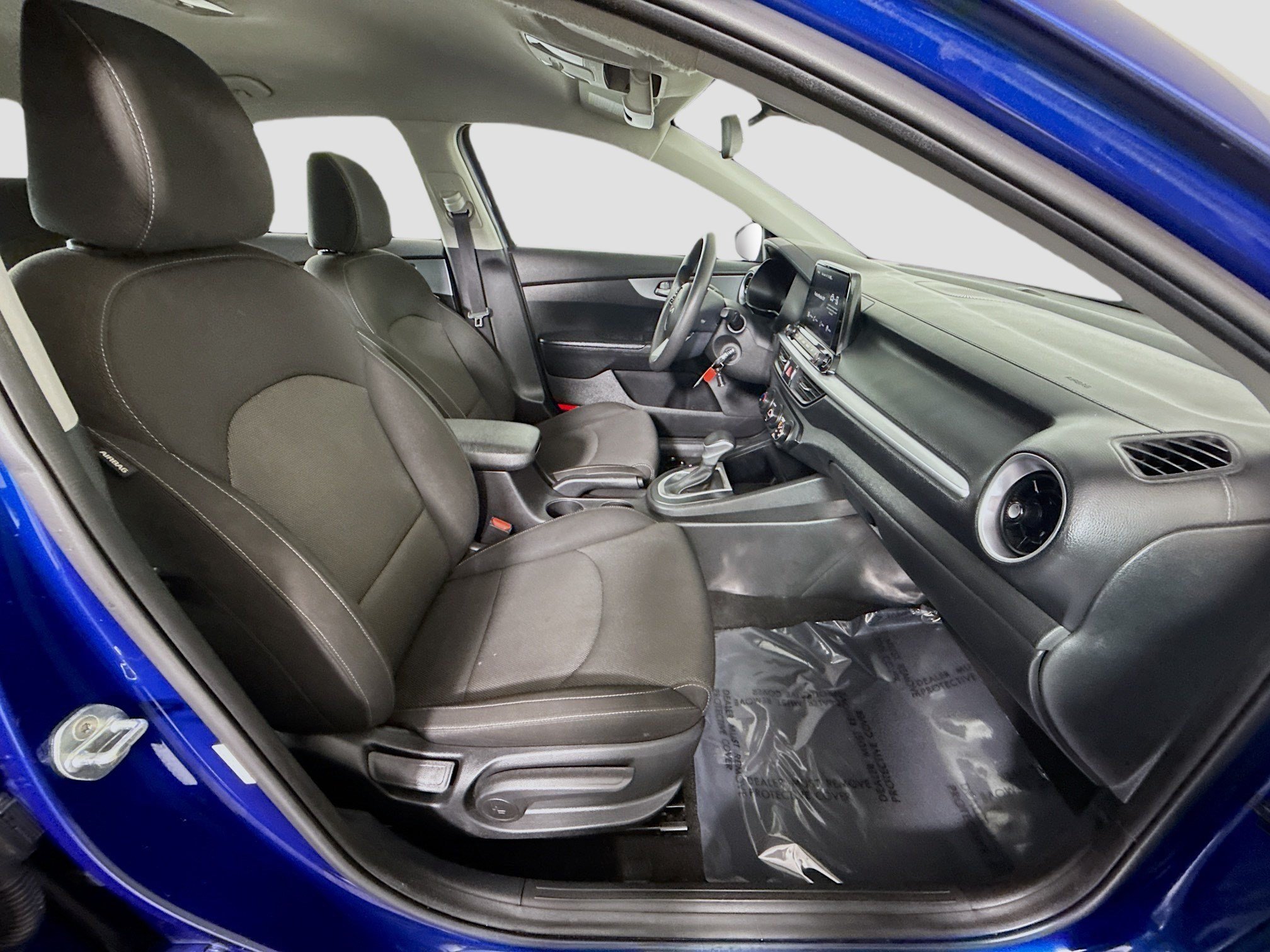 Used 2023 Kia Forte LXS FWD image 28