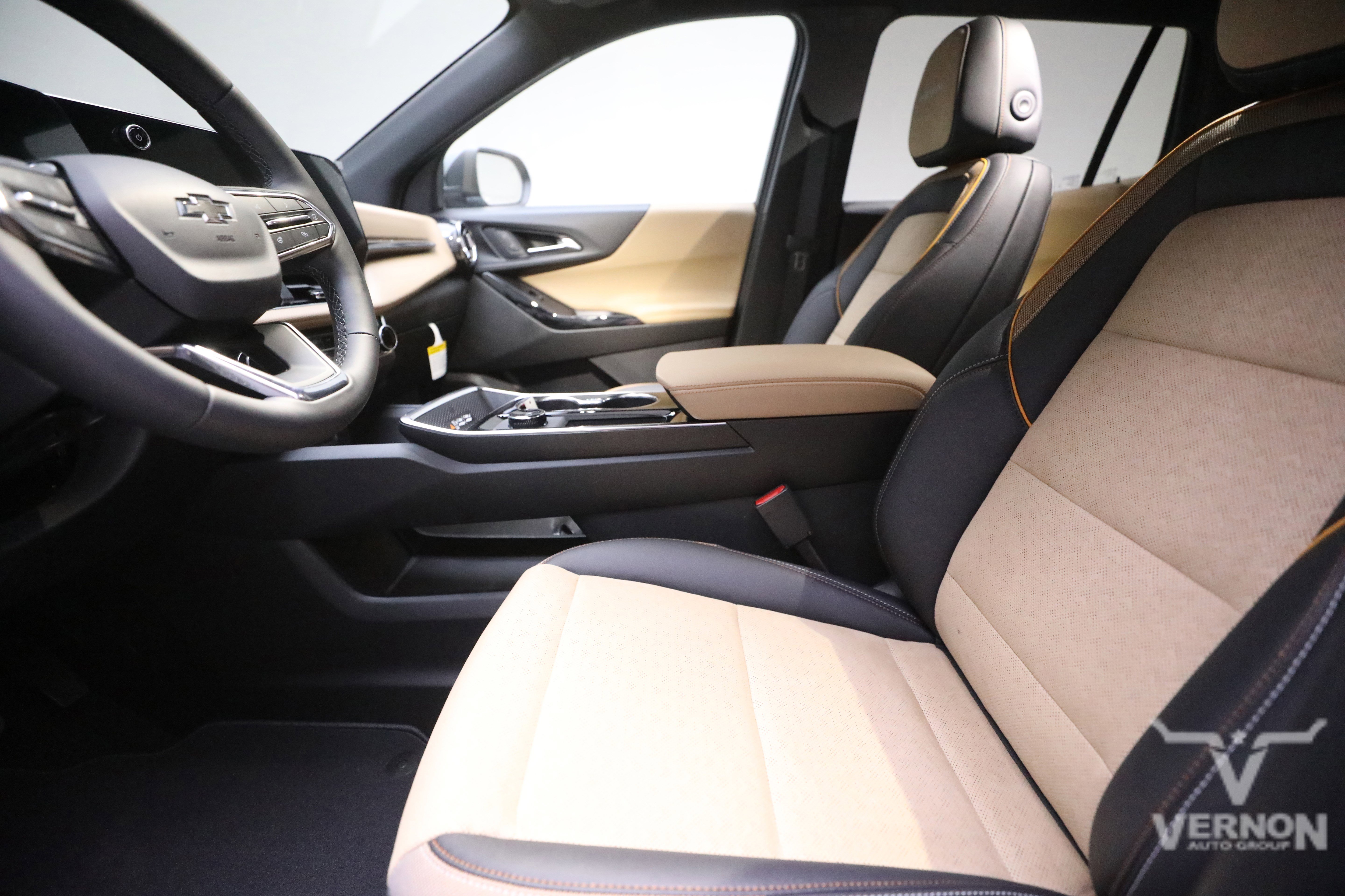 New 2026 Chevrolet Equinox ACTIV w/ Safety and Technology Package image 10