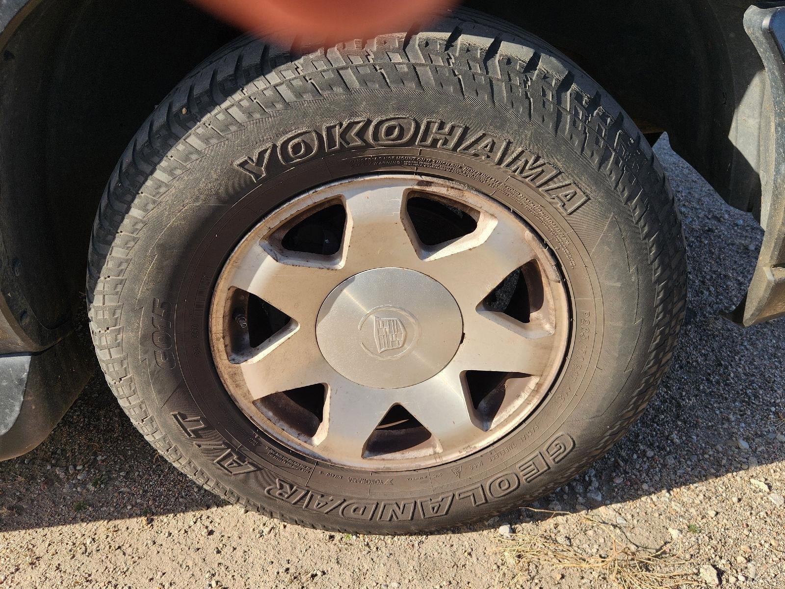 Used 2004 Cadillac Escalade AWD image 14