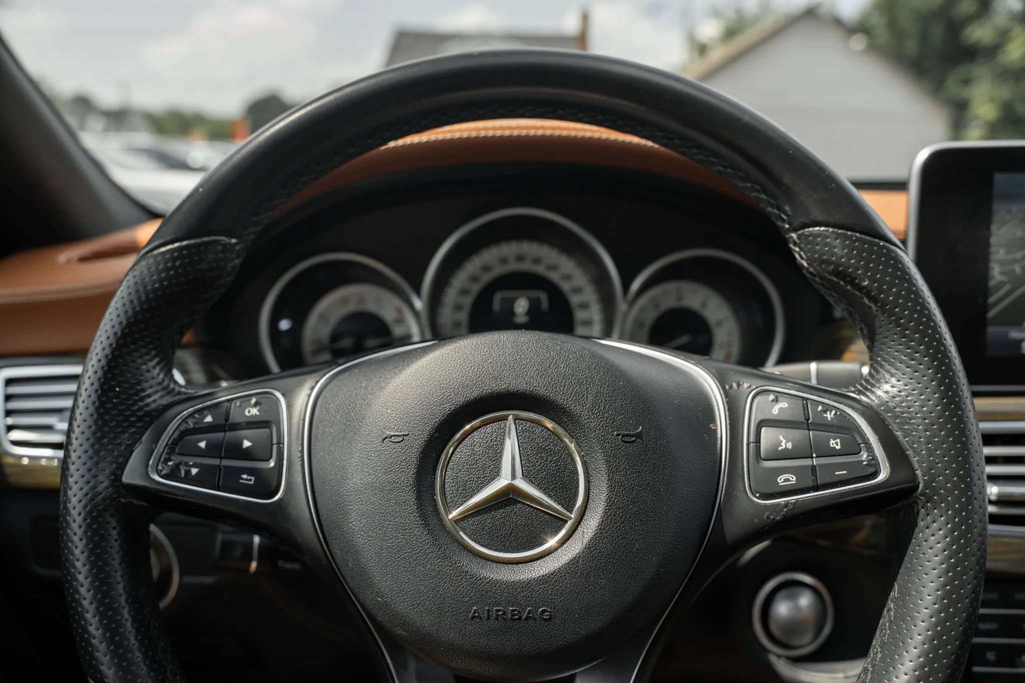 Used 2015 Mercedes-Benz CLS 400 4MATIC w/ Premium 1 Package image 17