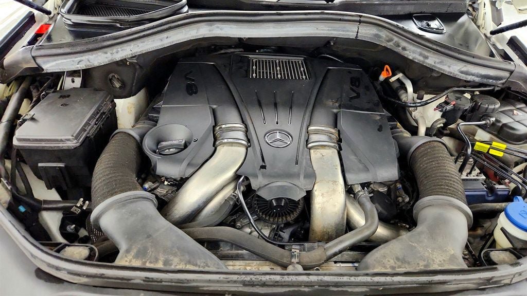 Used 2016 Mercedes-Benz GL 550 4MATIC image 28