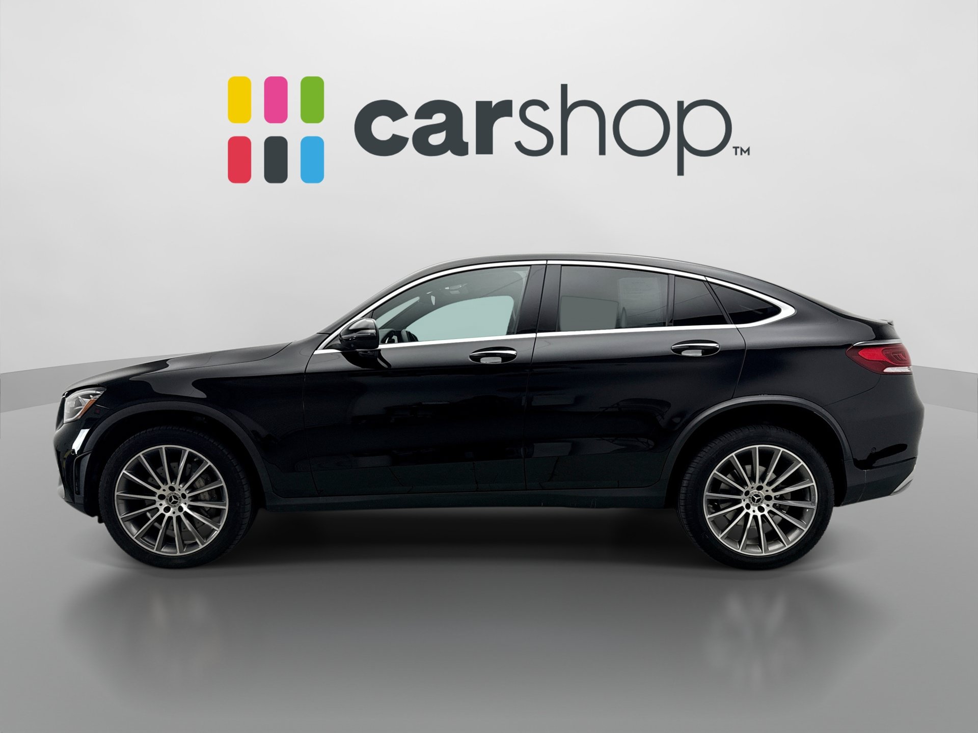 Used 2020 Mercedes-Benz GLC 300 4MATIC Coupe image 2