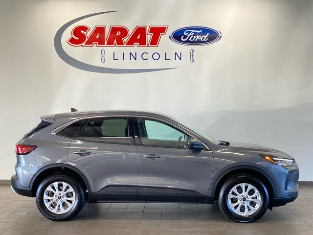 Used 2024 Ford Escape Active w/ Tech Pack #1 AWD/4WD image 1