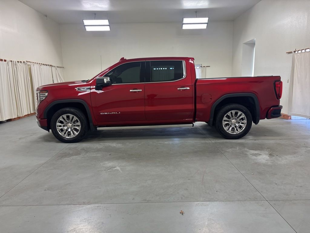 Used 2024 GMC Sierra 1500 Denali w/ Technology Package AWD/4WD image 5