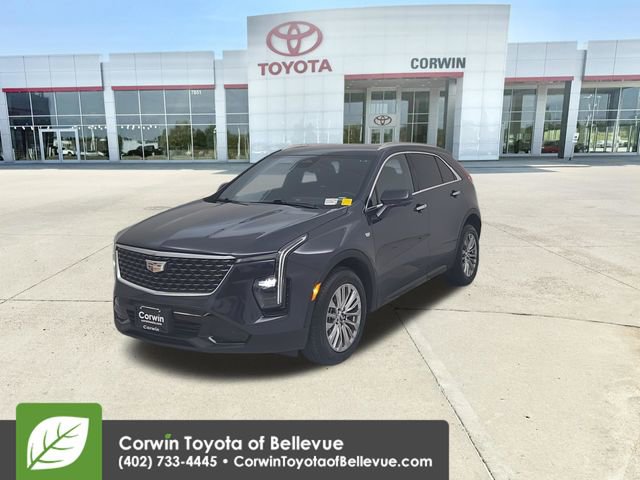 Used 2025 Cadillac XT4 Premium Luxury image 6