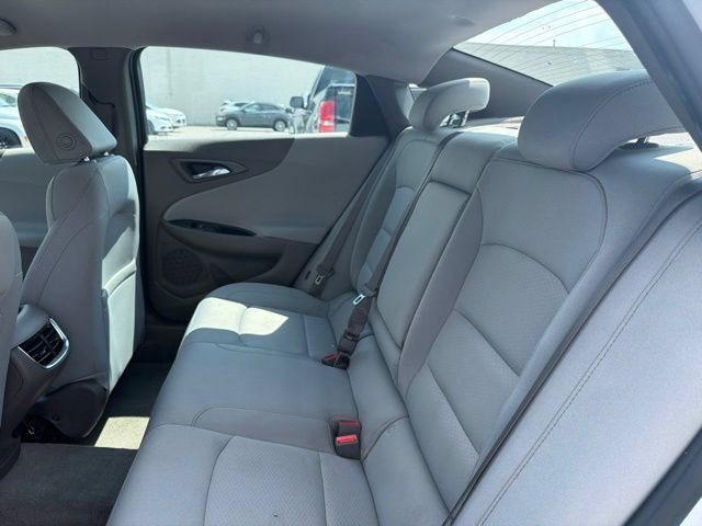 Used 2016 Chevrolet Malibu LT FWD image 17