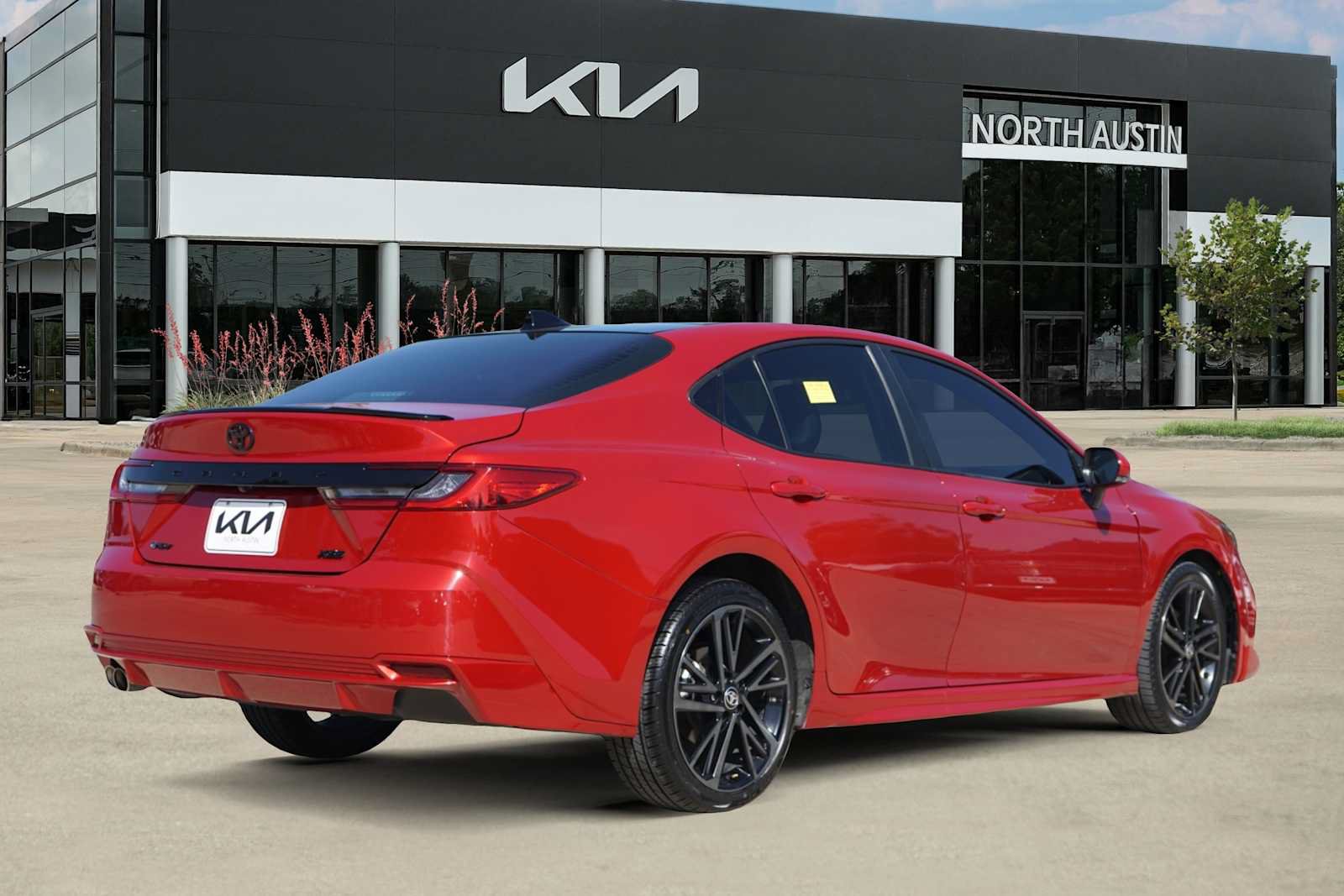 Used 2025 Toyota Camry XSE w/ Premium Package FWD image 5