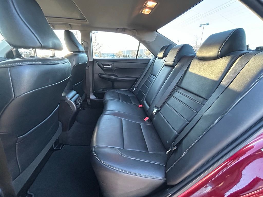 Used 2016 Toyota Camry XLE image 24