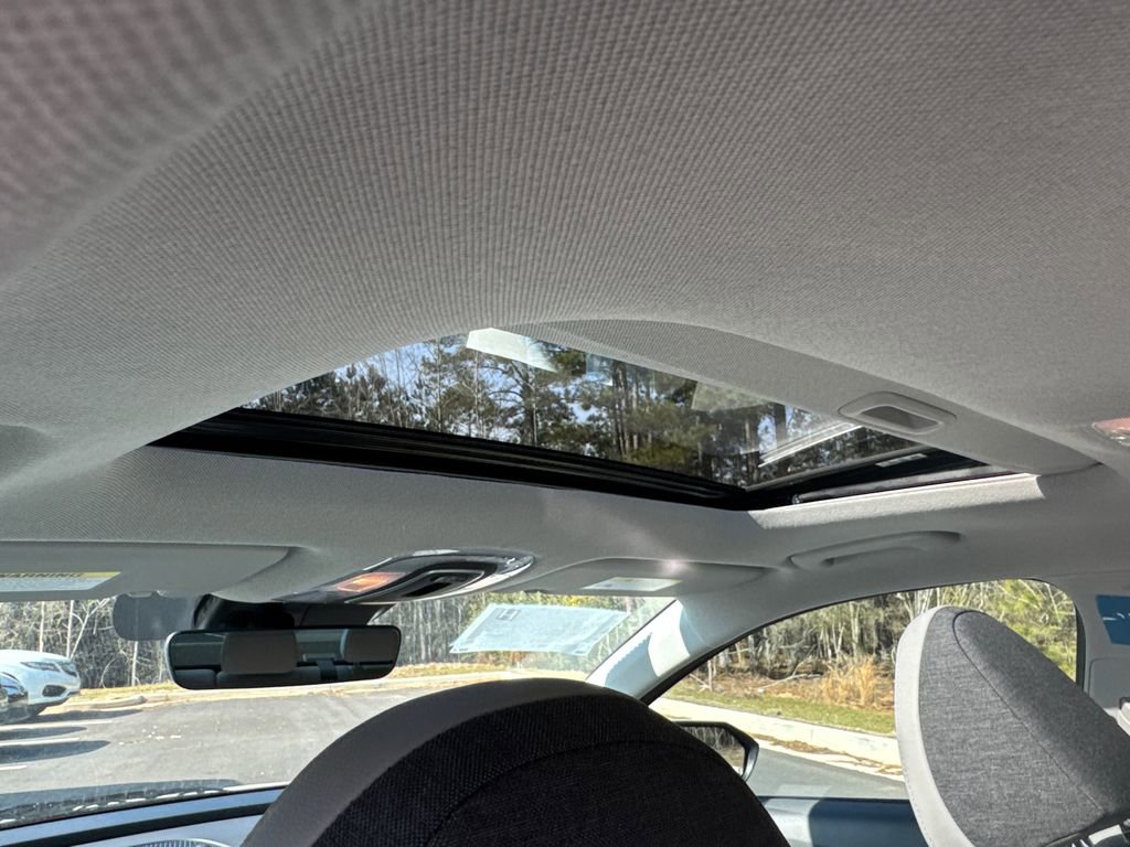 New 2026 Hyundai Elantra Limited image 13