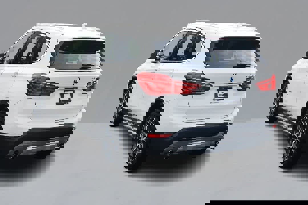 Used 2018 BMW X1 xDrive28i image 6