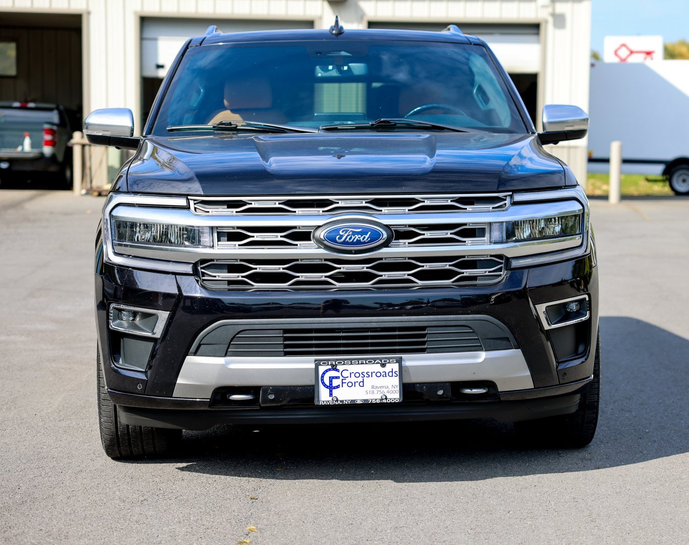 Certified 2022 Ford Expedition Platinum image 3