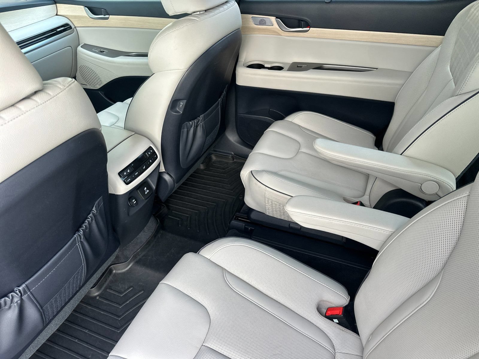Used 2023 Hyundai Palisade Limited AWD/4WD image 12