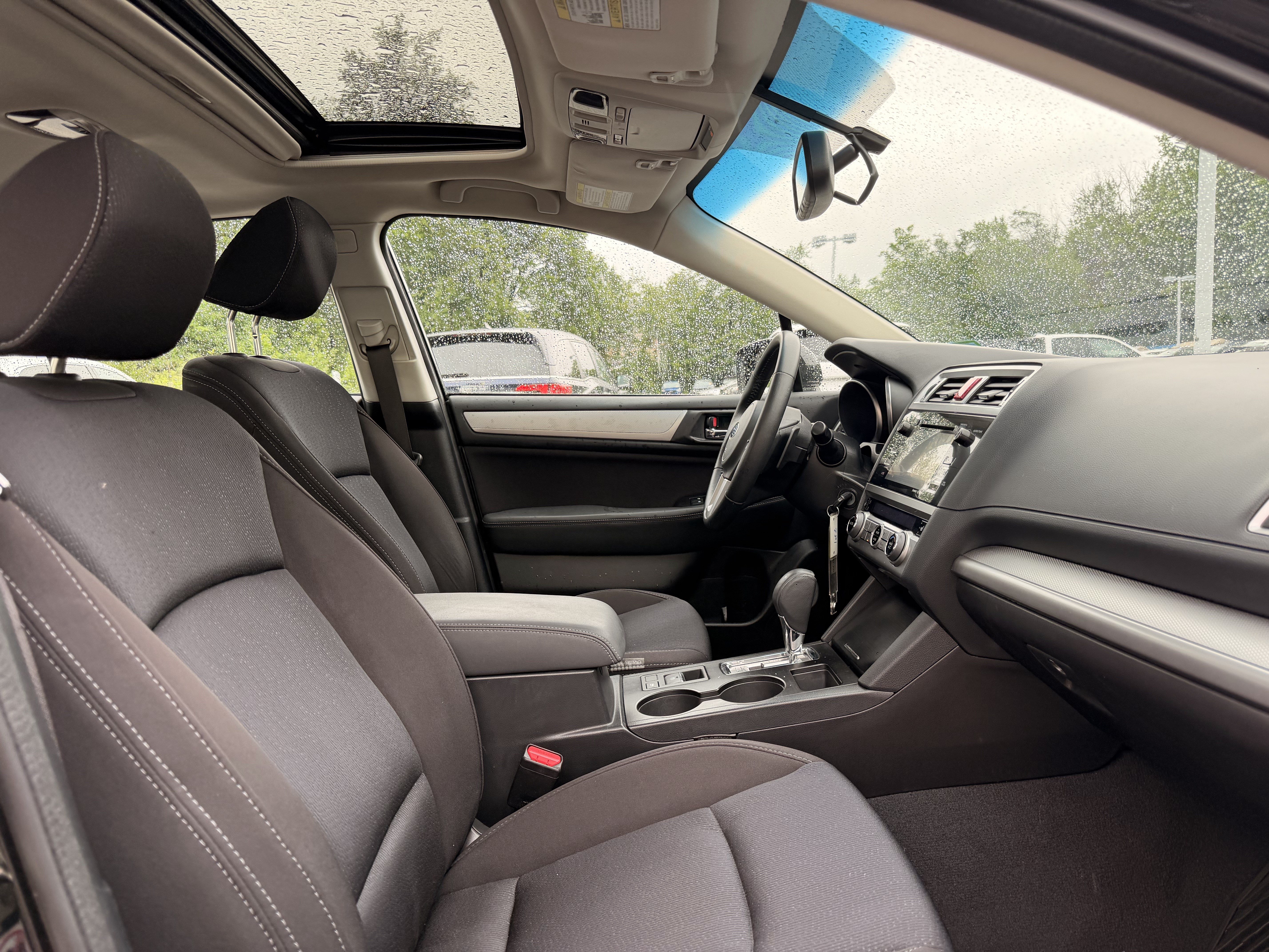 Used 2017 Subaru Legacy 2.5i Premium w/ Moonroof Package AWD/4WD image 16