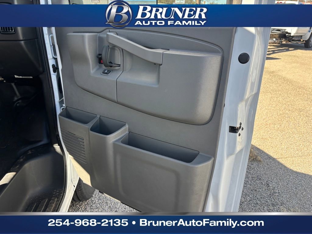 New 2025 Chevrolet Express 3500 w/ Power Convenience Package image 12