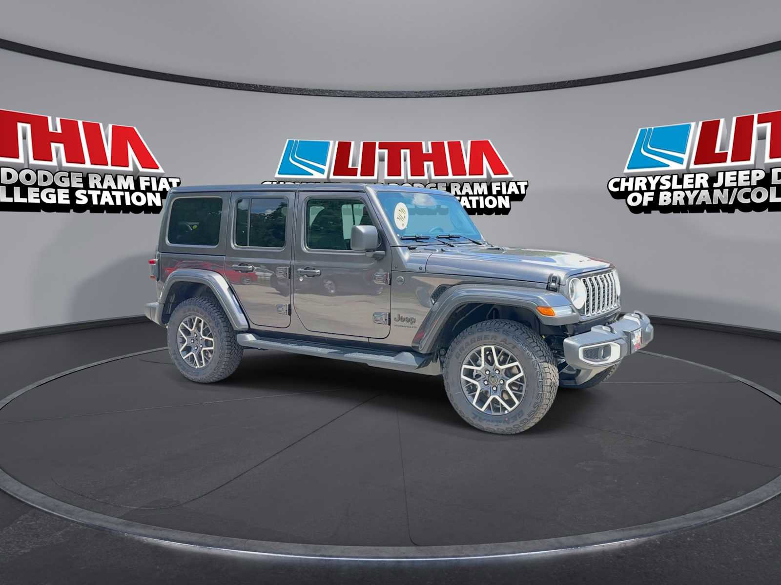 New 2026 Jeep Wrangler Unlimited Sahara AWD/4WD image 2