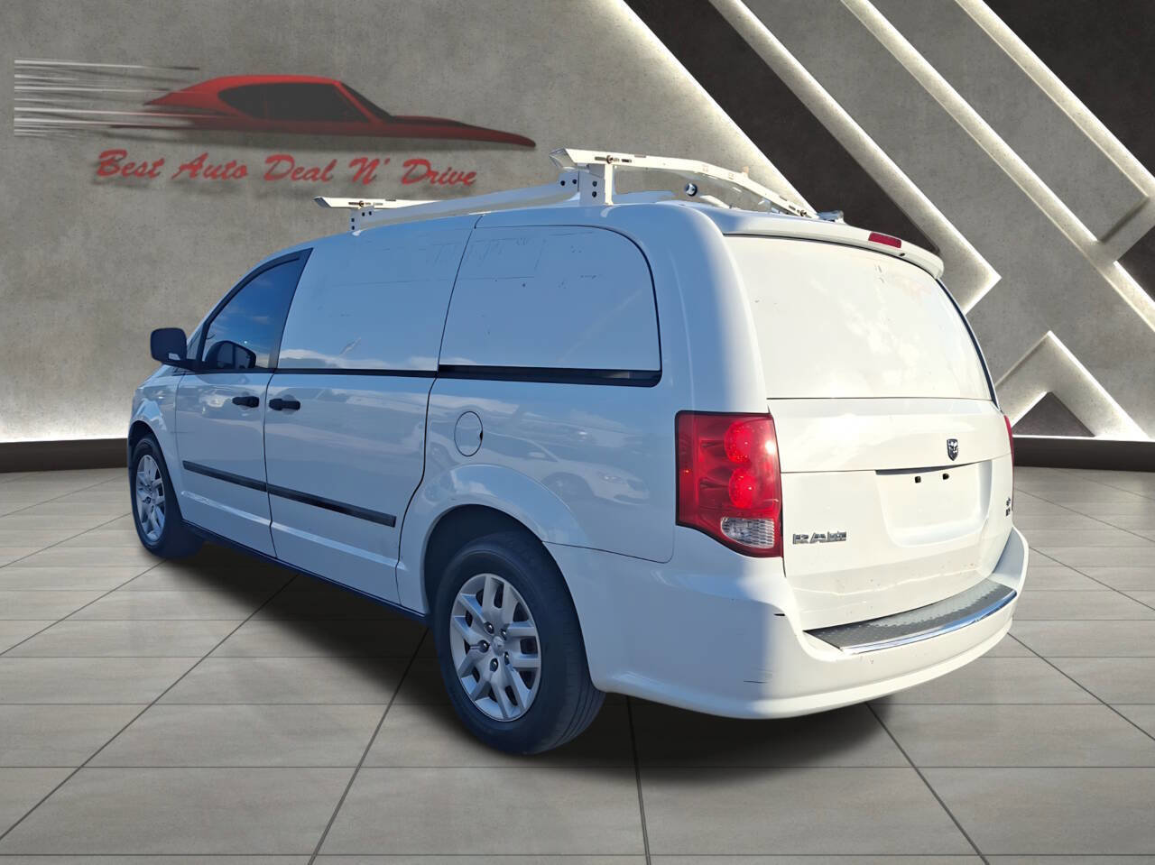 Used 2014 RAM C/V Tradesman image 12