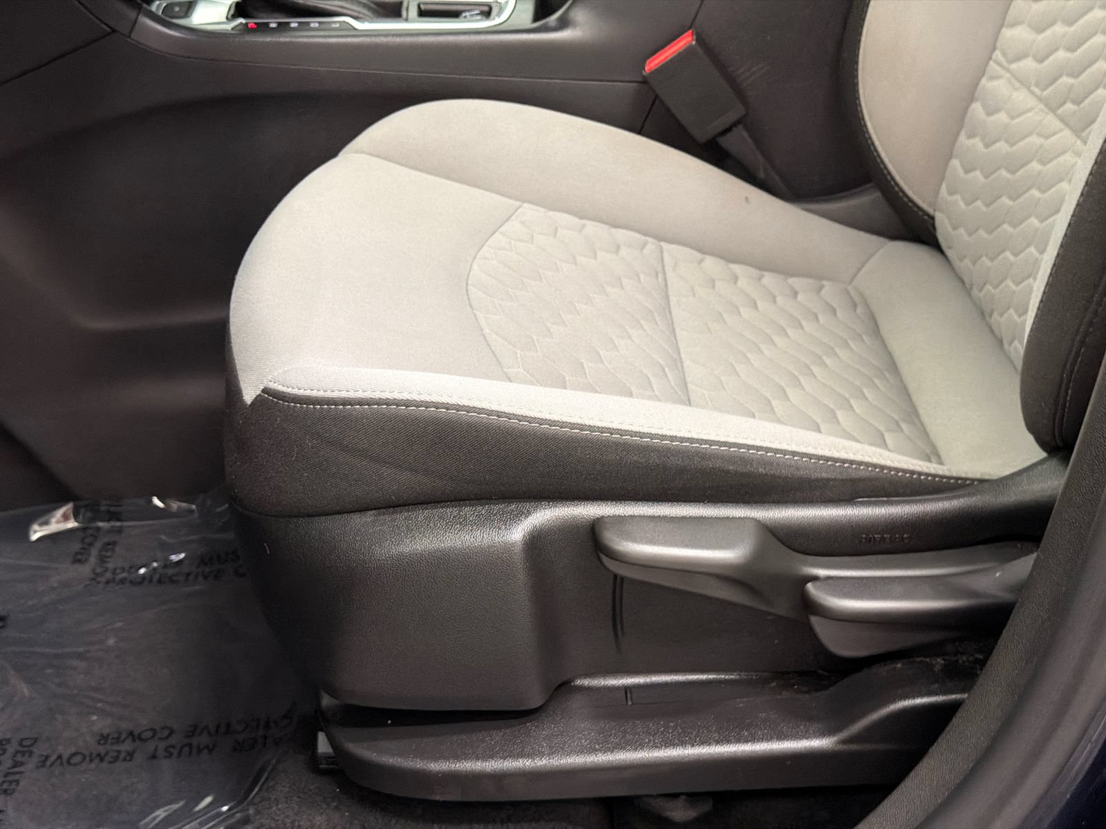 Used 2020 Chevrolet Equinox LS AWD/4WD image 15
