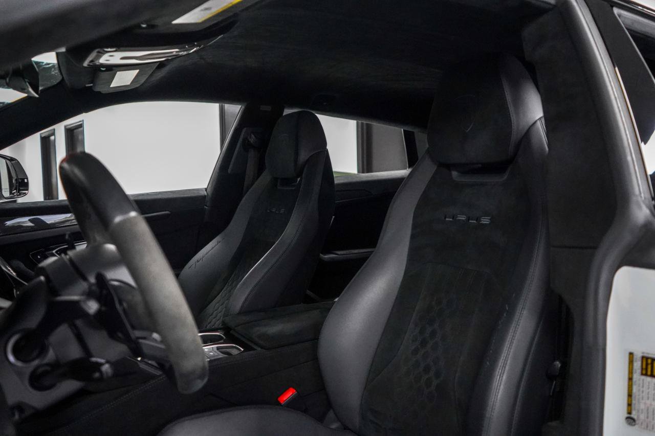 Used 2023 Lamborghini Urus Performante AWD/4WD image 35