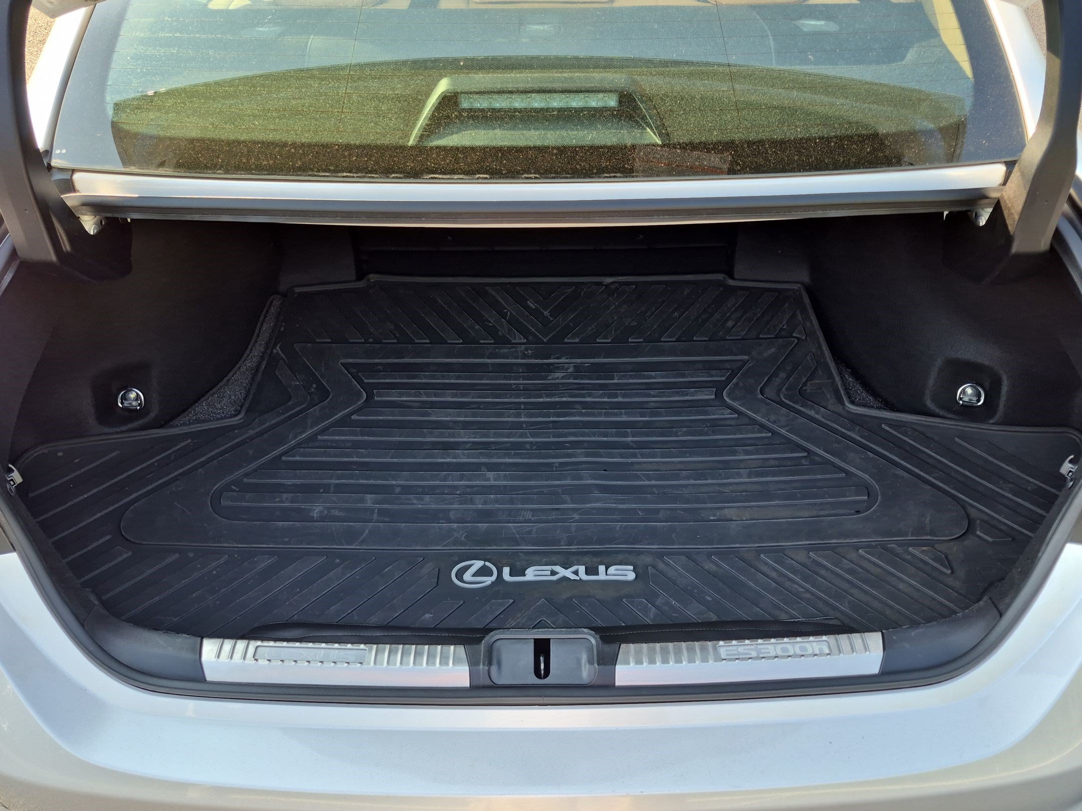 Used 2023 Lexus ES 300h w/ Premium Package FWD image 31