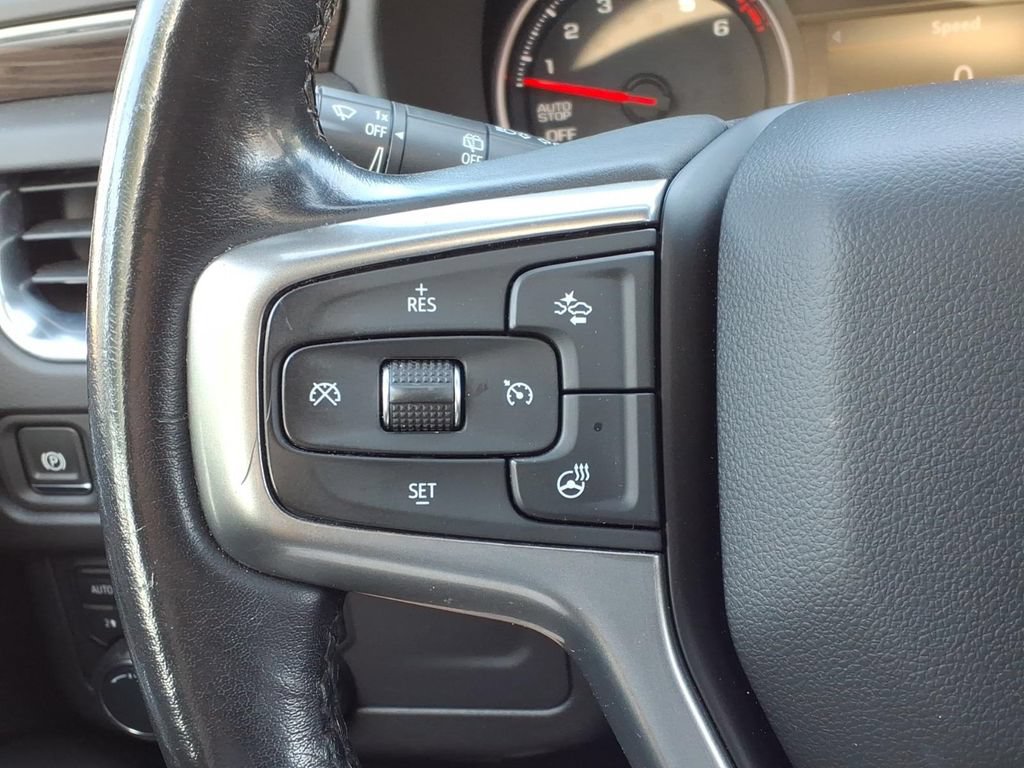 Used 2021 Chevrolet Tahoe Z71 w/ Luxury Package AWD/4WD image 36