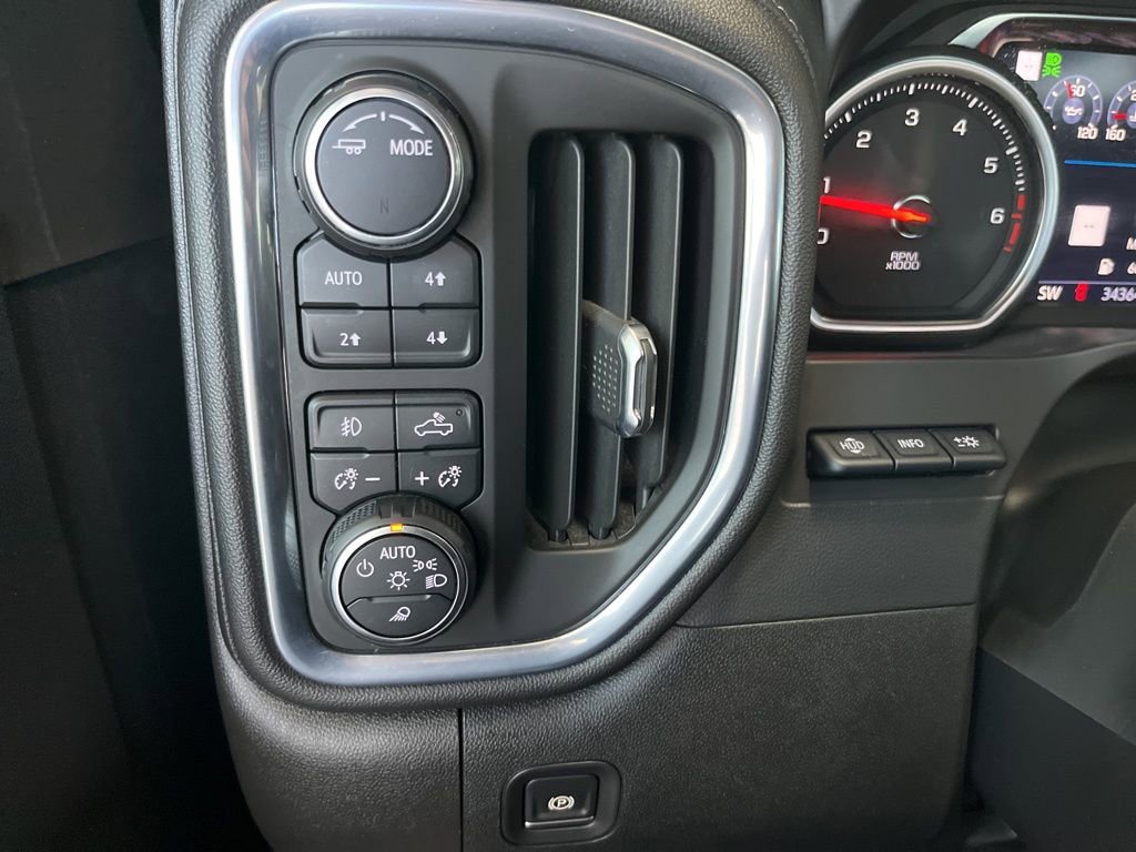 Used 2021 Chevrolet Silverado 3500 LTZ w/ LTZ Premium Package AWD/4WD image 13