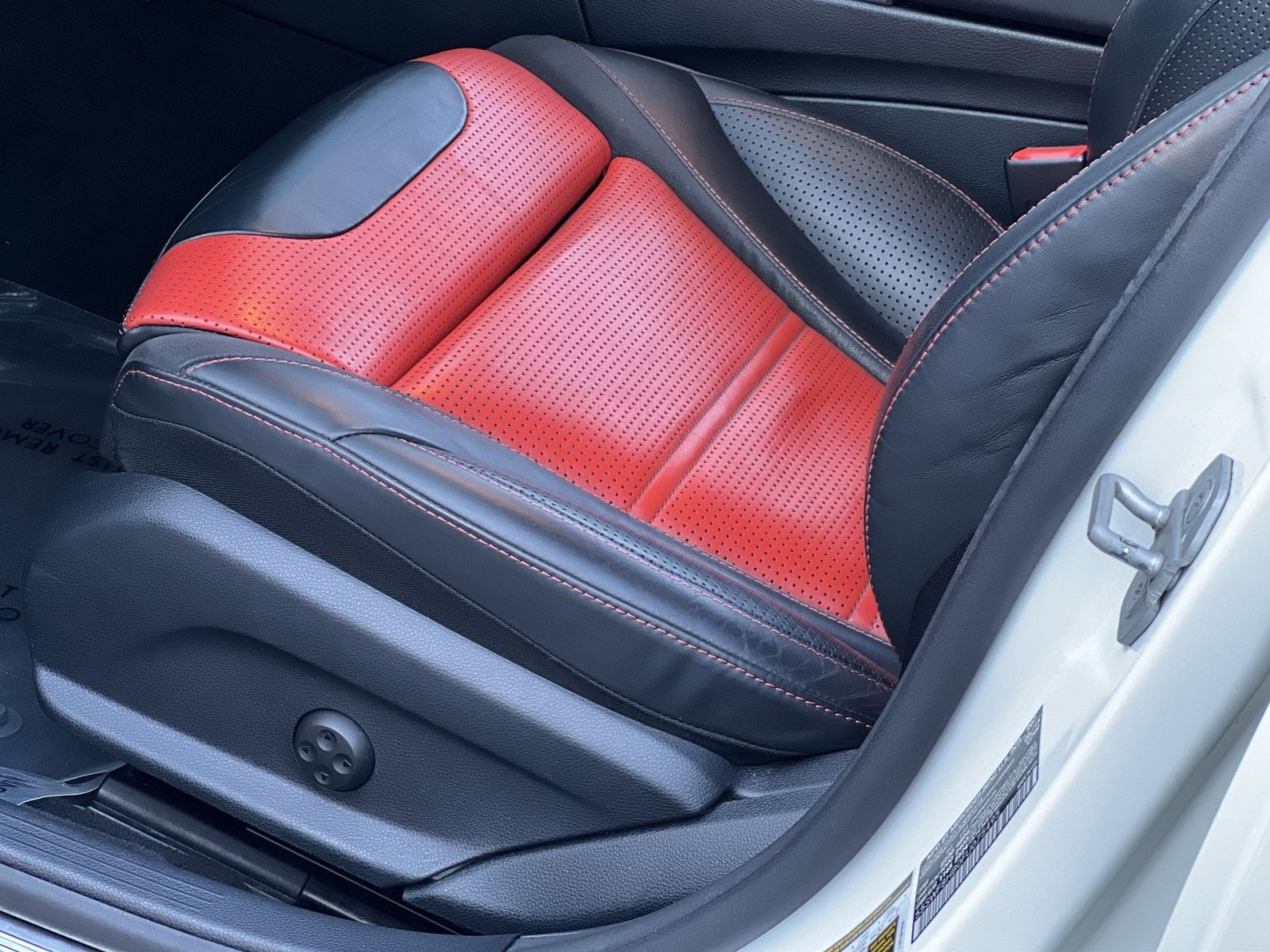 Used 2015 Mercedes-Benz C 63 AMG S image 19