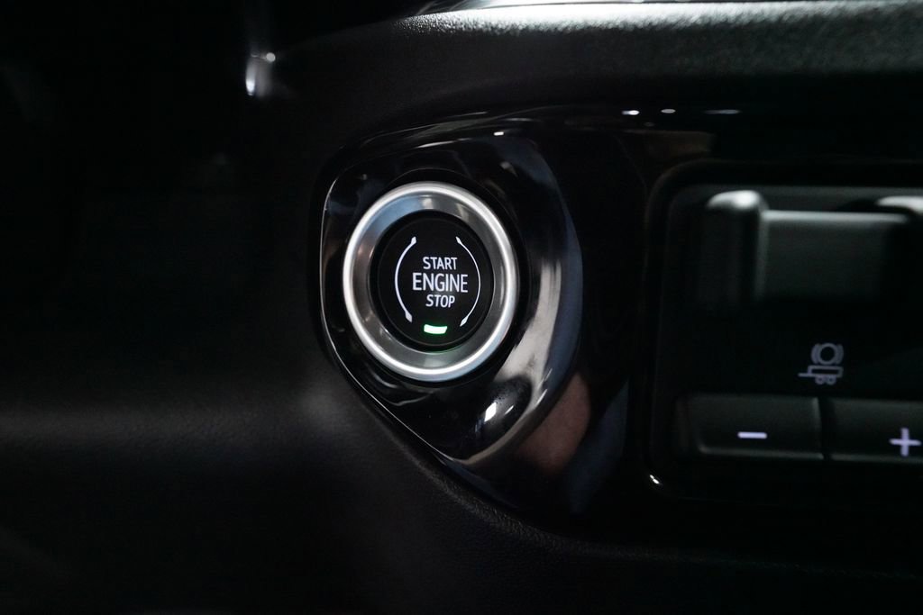 Certified 2024 Chevrolet Silverado 1500 RST AWD/4WD image 29