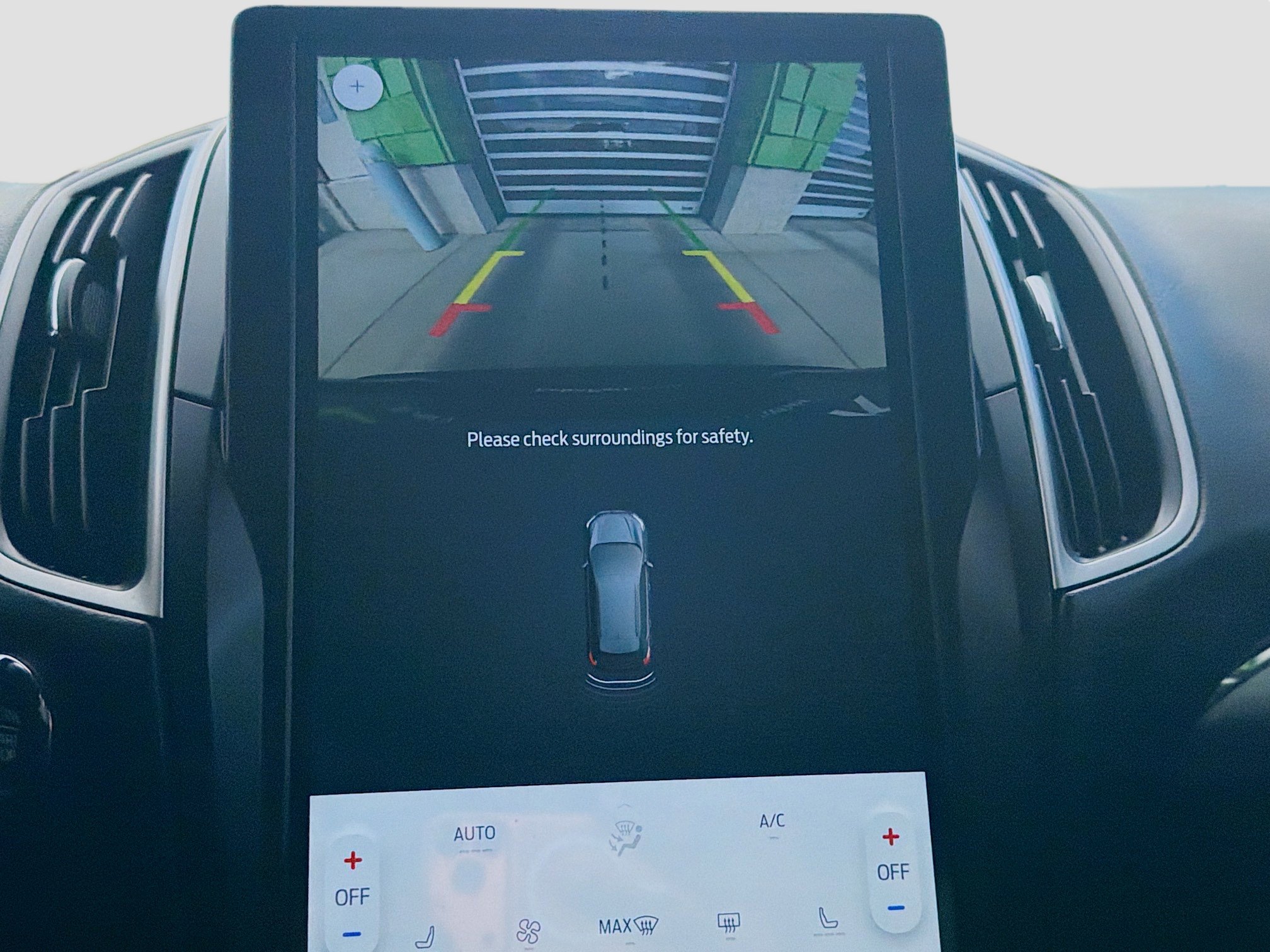 Used 2022 Ford Edge SEL image 22