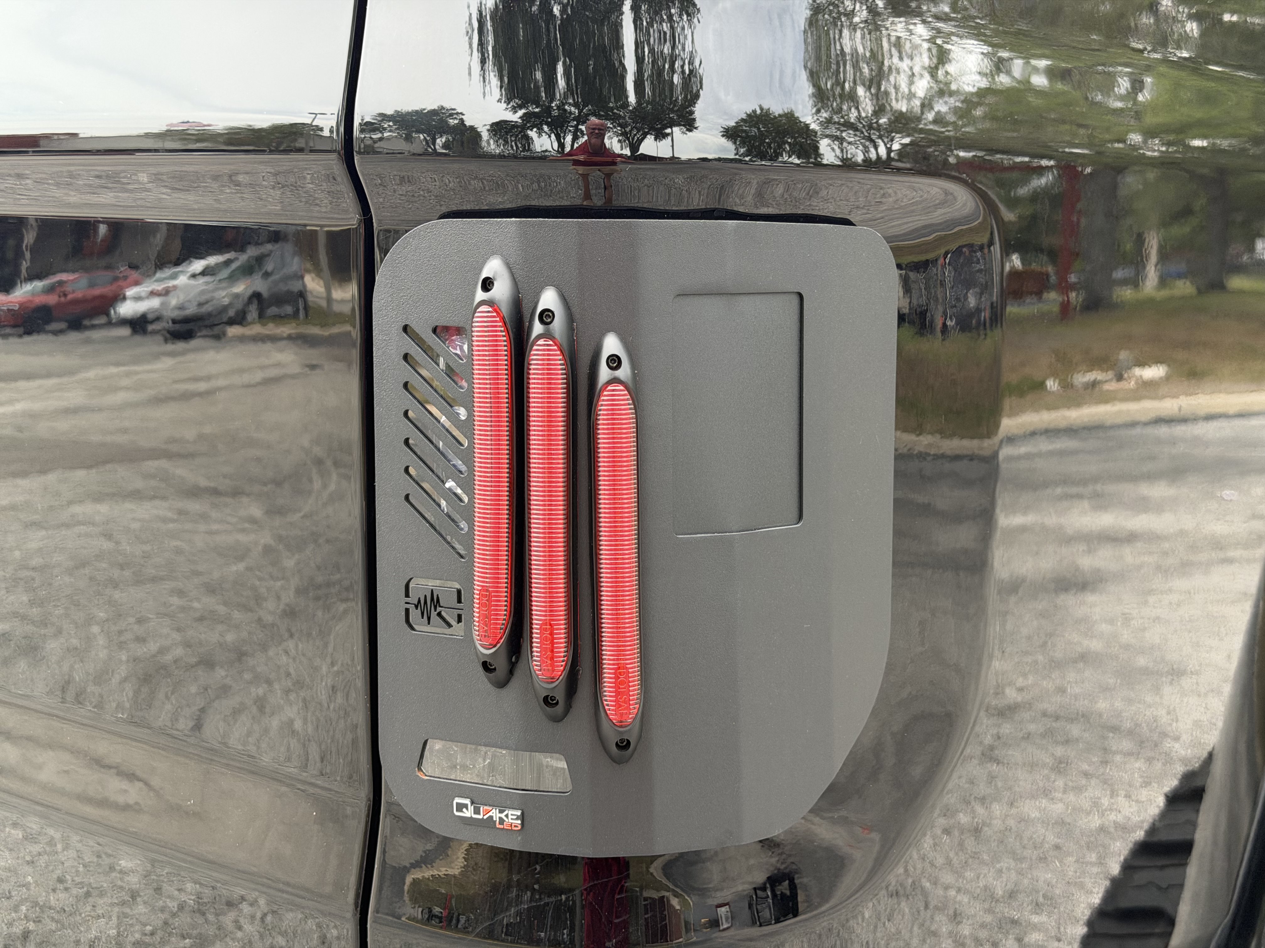 Used 2024 Jeep Gladiator Sport AWD/4WD image 10