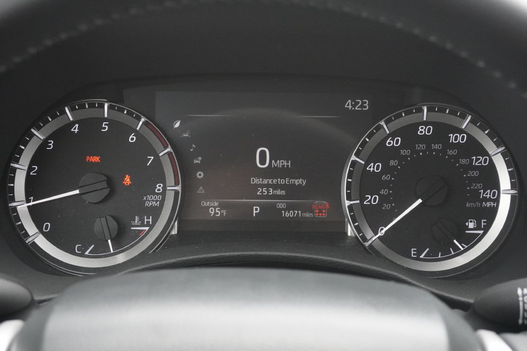 Used 2026 Toyota Highlander Limited AWD/4WD image 11