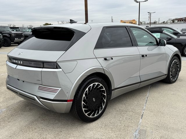 Used 2023 Hyundai Ioniq 5 Limited image 8