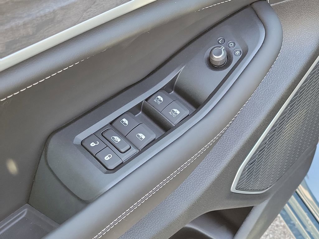 New 2026 Jeep Grand Cherokee L Limited image 23