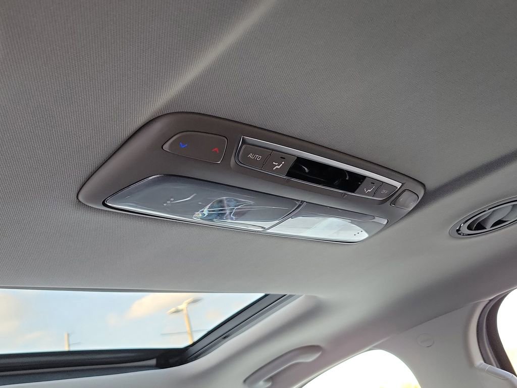 Used 2025 Kia Telluride S image 25