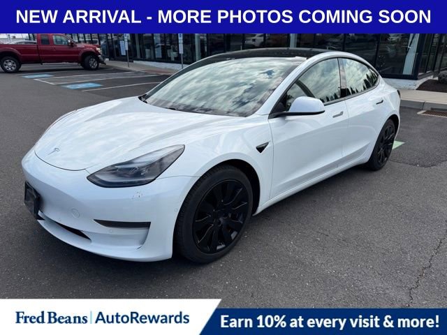 Used 2021 Tesla Model 3 Standard Range Plus image 3