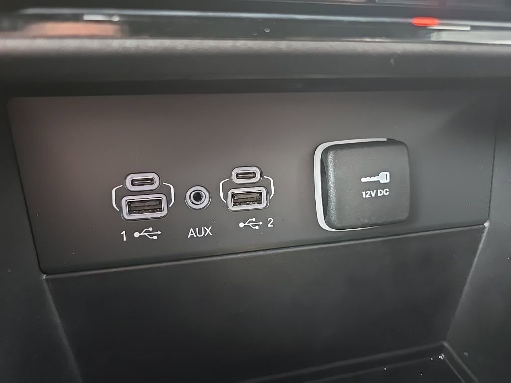 Used 2025 Jeep Grand Cherokee Summit image 64