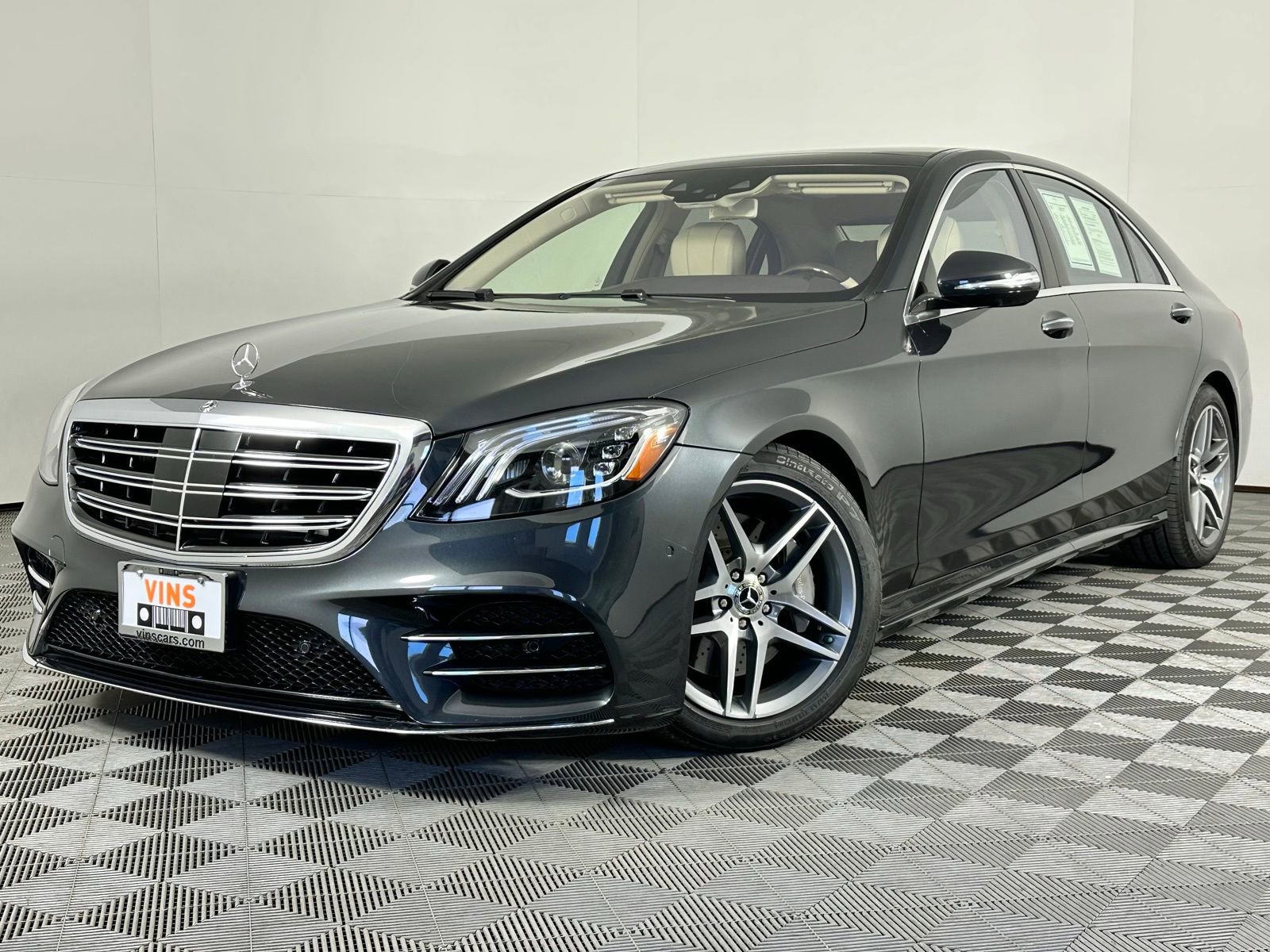 Used 2019 Mercedes-Benz S 560 4MATIC Sedan image 39