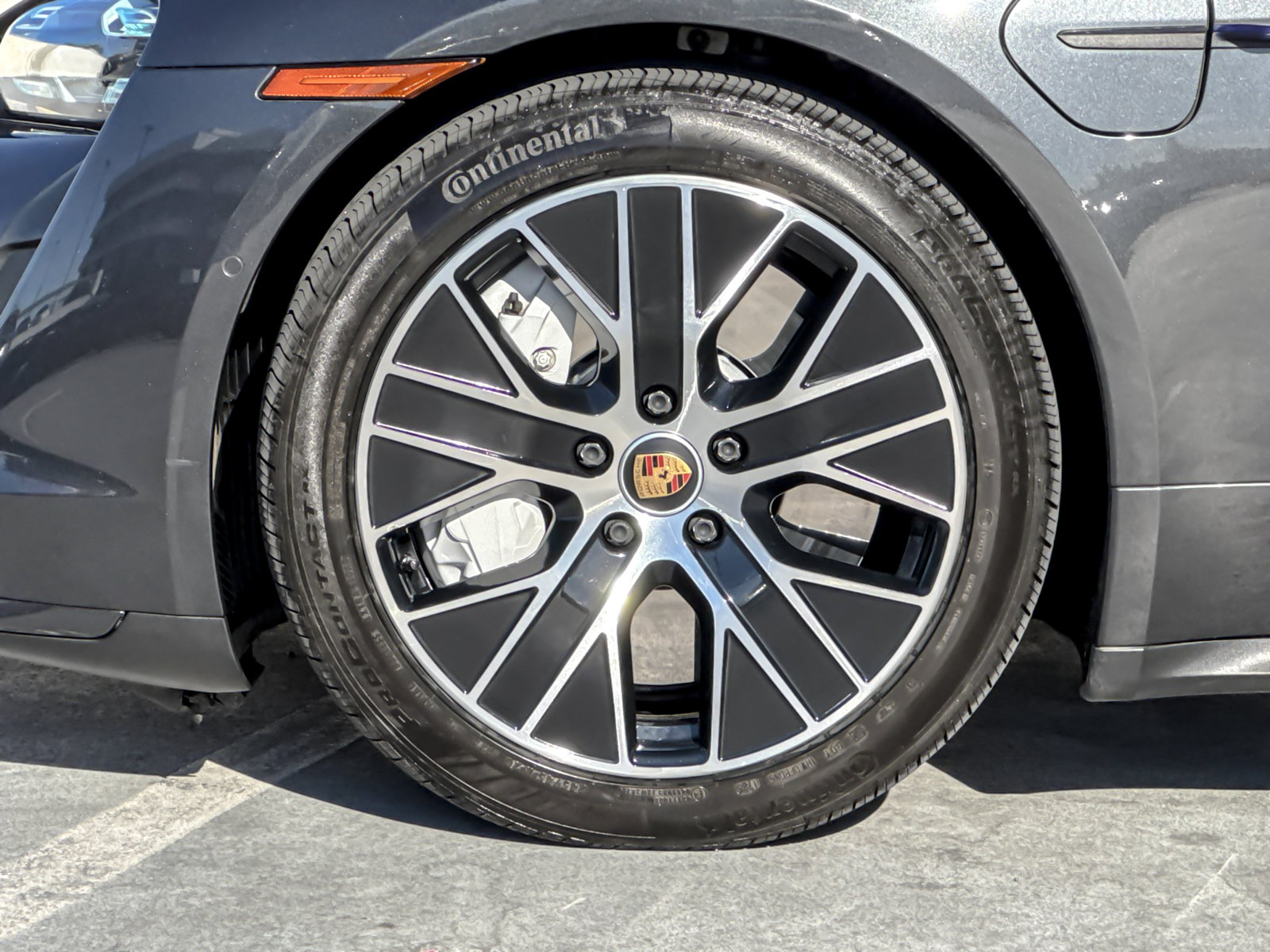 Certified 2020 Porsche Taycan Turbo AWD/4WD image 34
