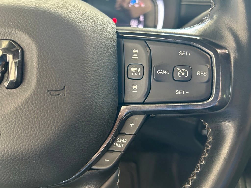 Used 2023 RAM 2500 Limited AWD/4WD image 36