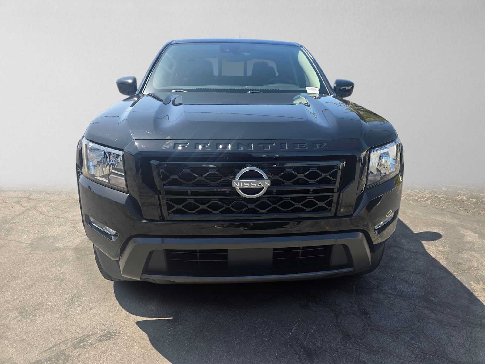 Used 2023 Nissan Frontier SV w/ SV Convenience Package RWD image 8