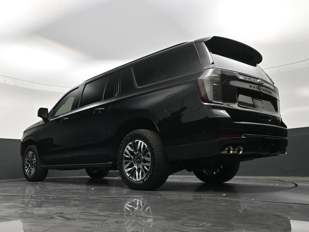Used 2025 Chevrolet Suburban Z71 w/ Comfort Package AWD/4WD image 22