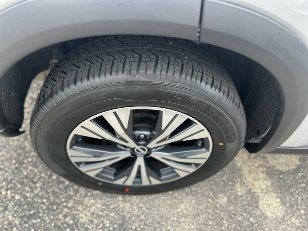 Used 2022 Nissan Rogue SV AWD/4WD image 40