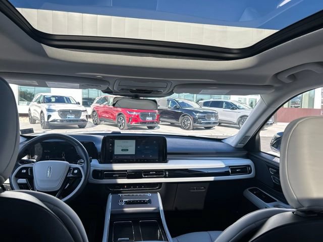 New 2026 Lincoln Aviator AWD image 17