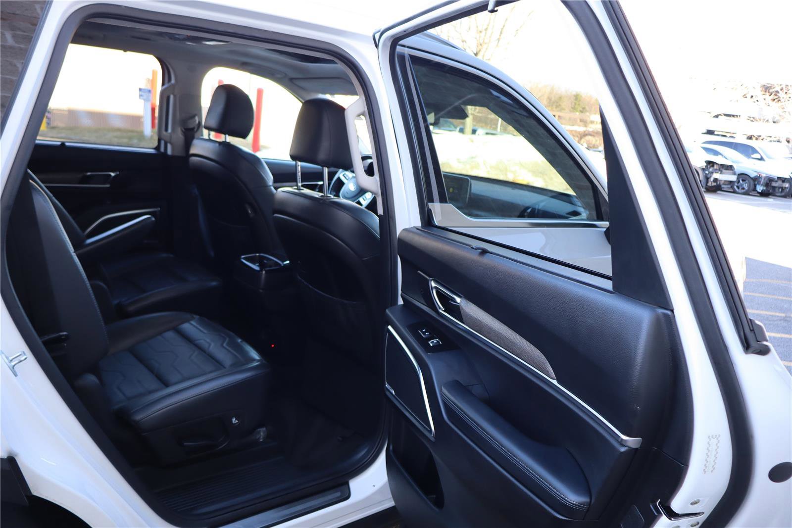 Used 2020 Kia Telluride SX w/ SX Prestige Package image 33