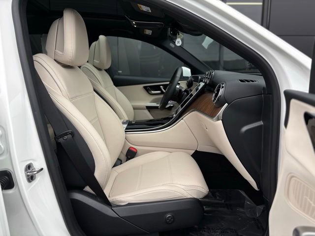 Used 2026 Mercedes-Benz GLC 300 4MATIC image 44