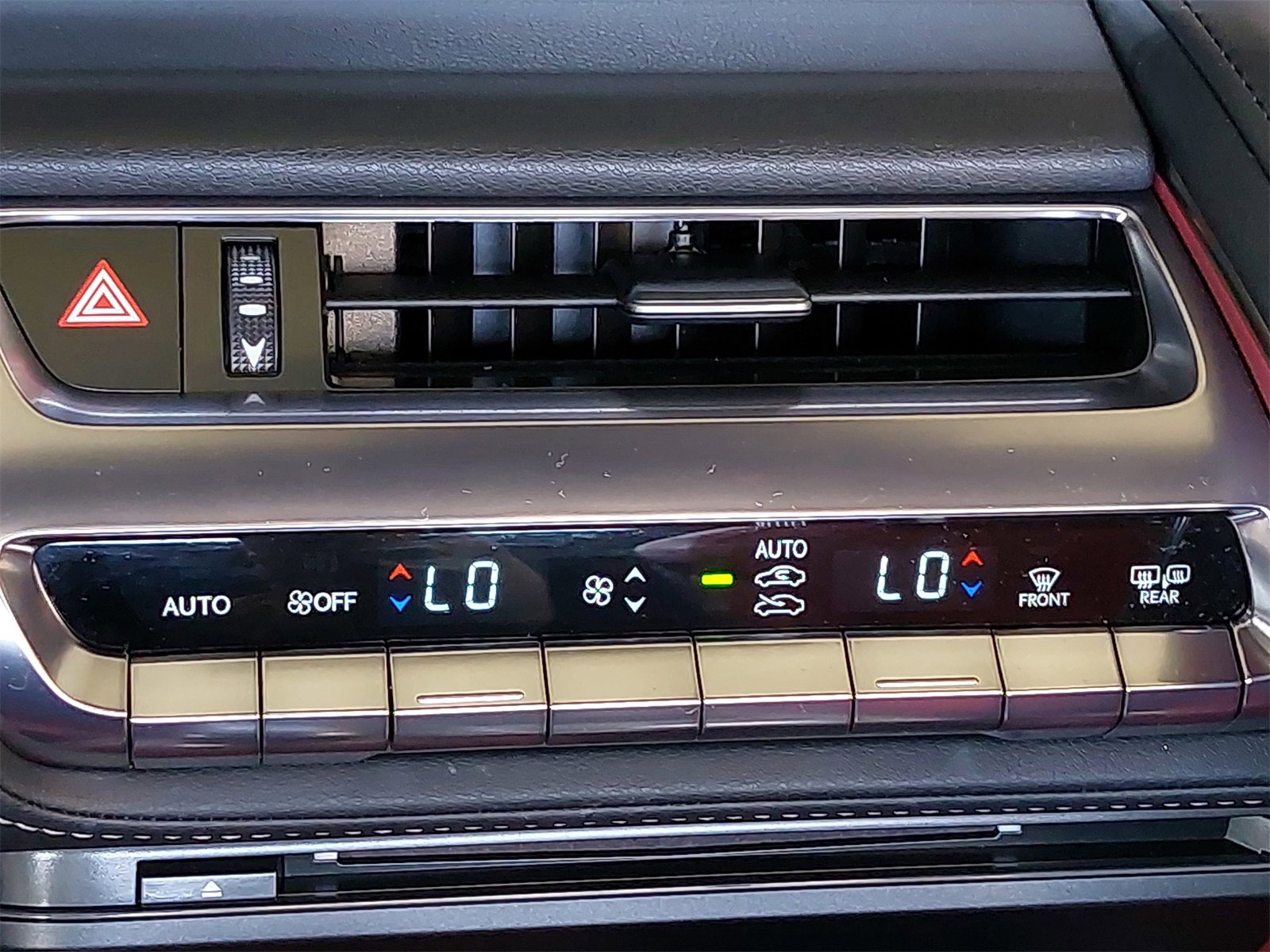 Used 2023 Lexus LC 500 Convertible image 27